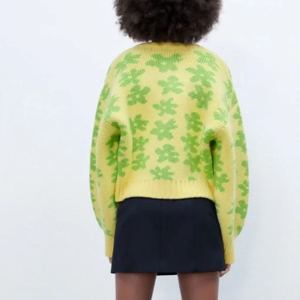 Zara Floral Jacquard Knit Cardigan NWT - Picture 5 of 8